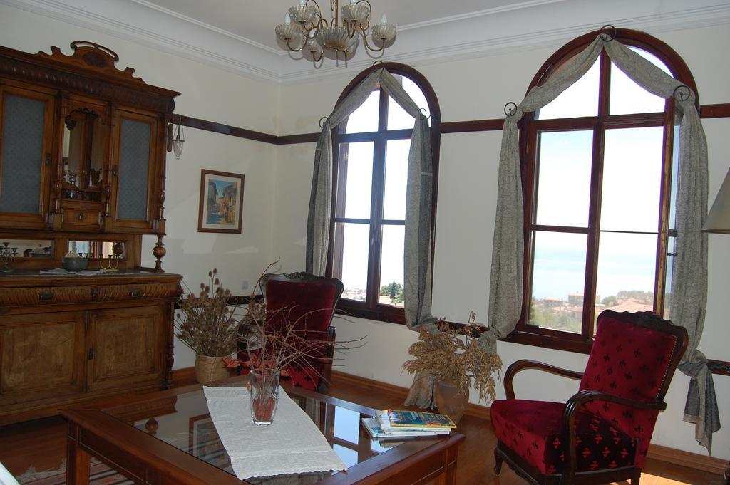 Altin Cesmeli Konak Altinoluk Bagian luar foto