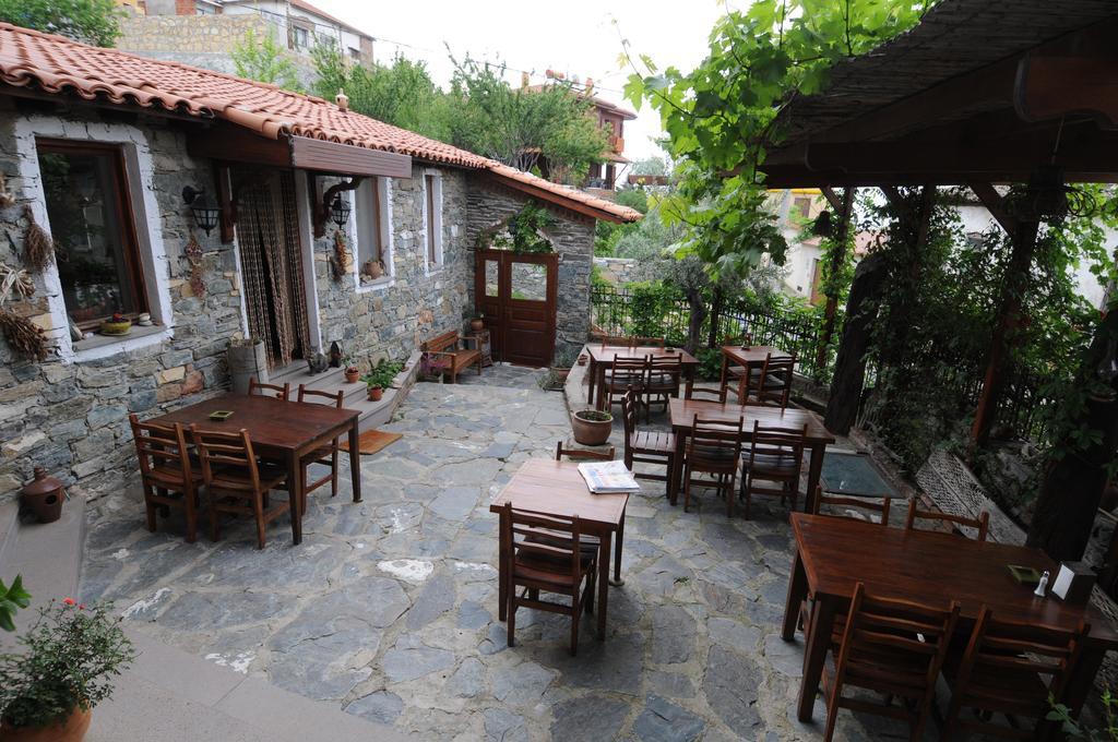 Altin Cesmeli Konak Altinoluk Bagian luar foto