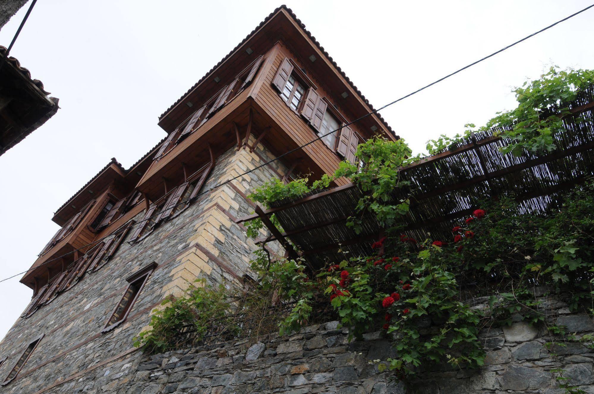 Altin Cesmeli Konak Altinoluk Bagian luar foto